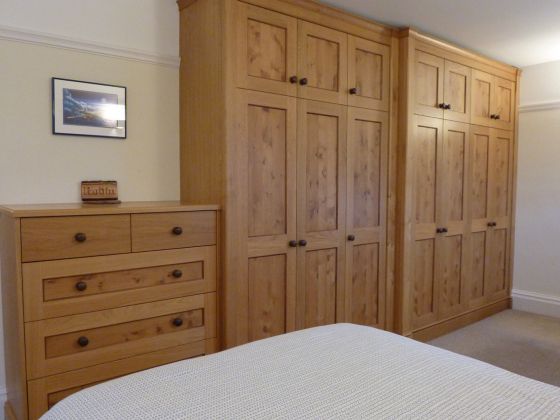 Pippy Oak Wardrobes, Abingdon, Oxfordshire
